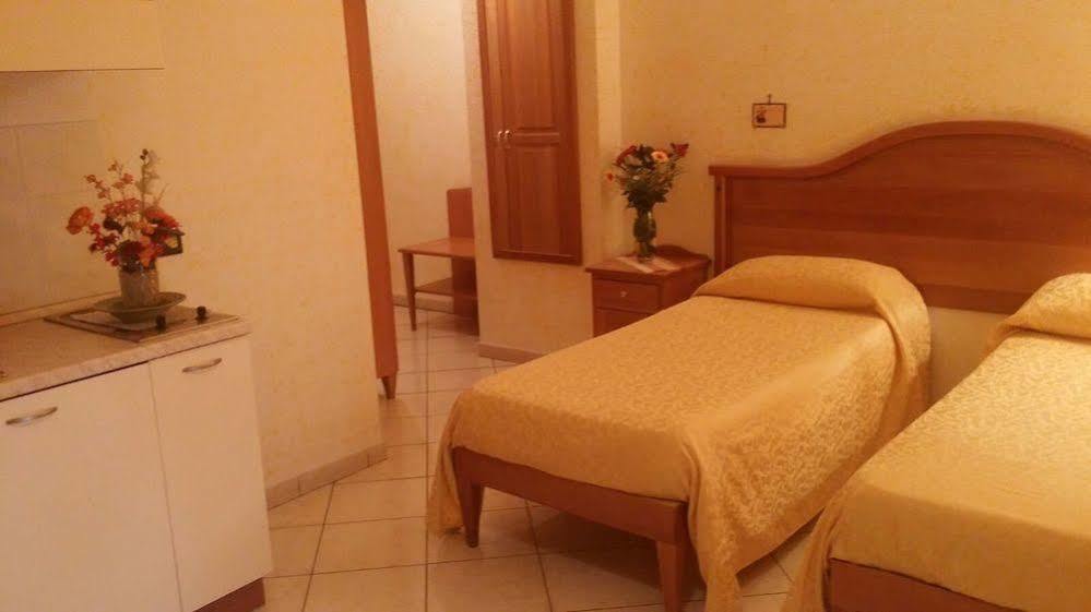 Hotel Mistef Falerna Exterior photo